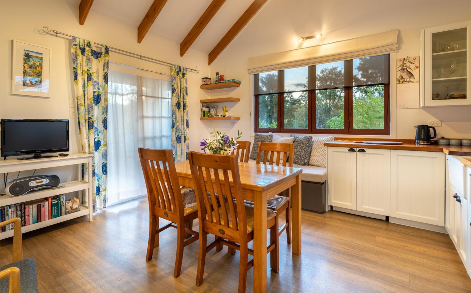 Tasman Village Cottage ภายนอก รูปภาพ