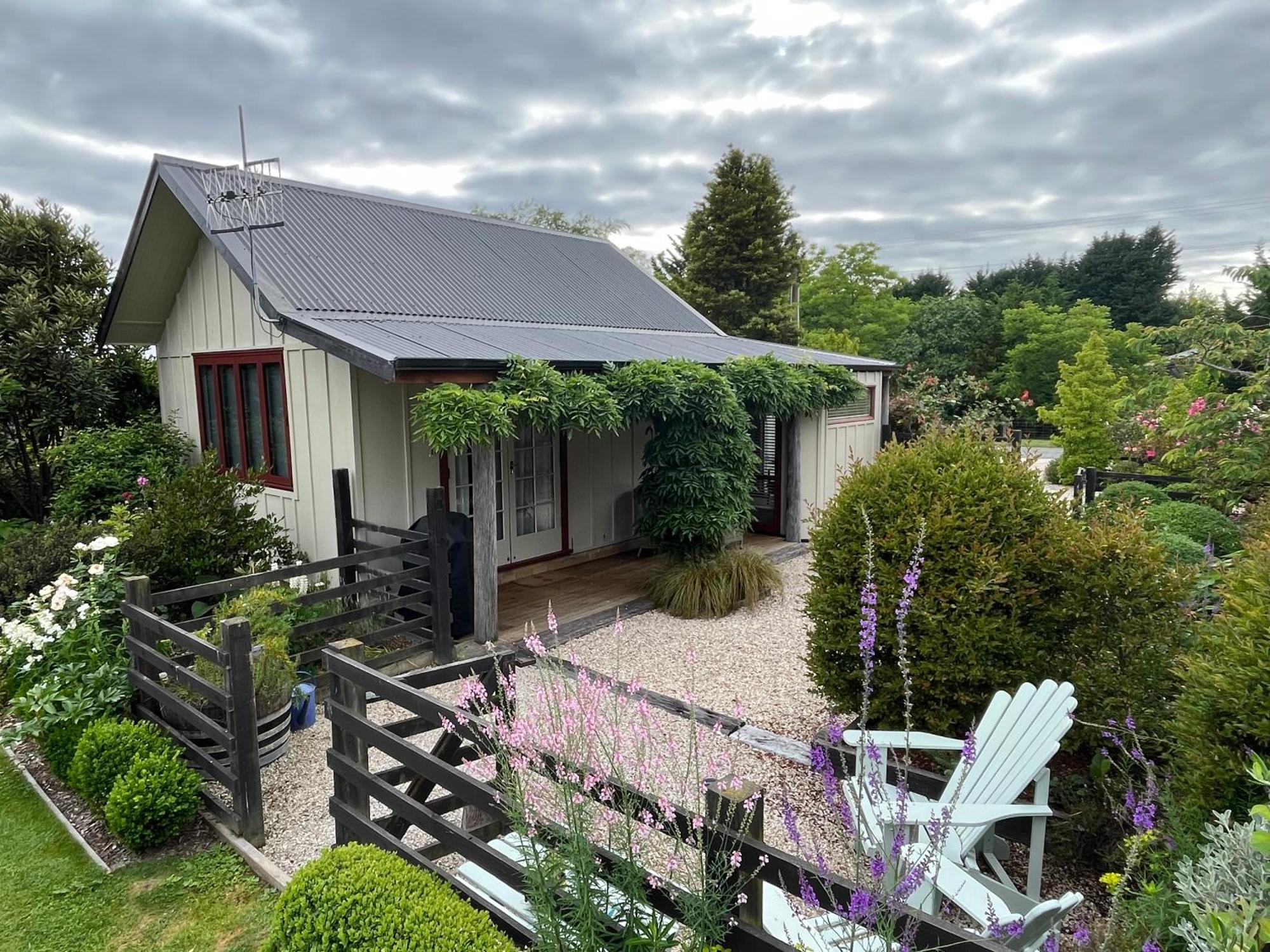 Tasman Village Cottage ภายนอก รูปภาพ